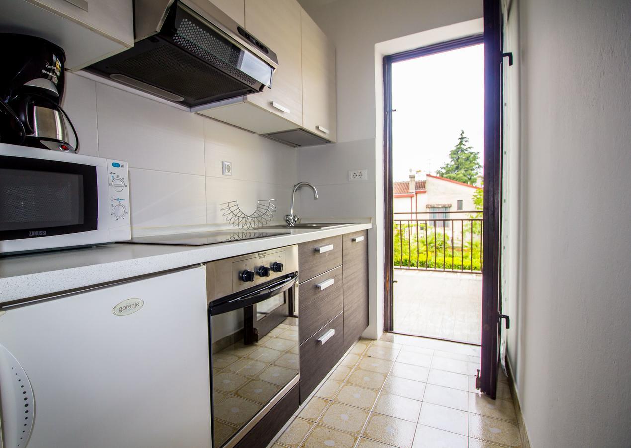 Pineta House Vidos Lägenhet Poreč Exteriör bild