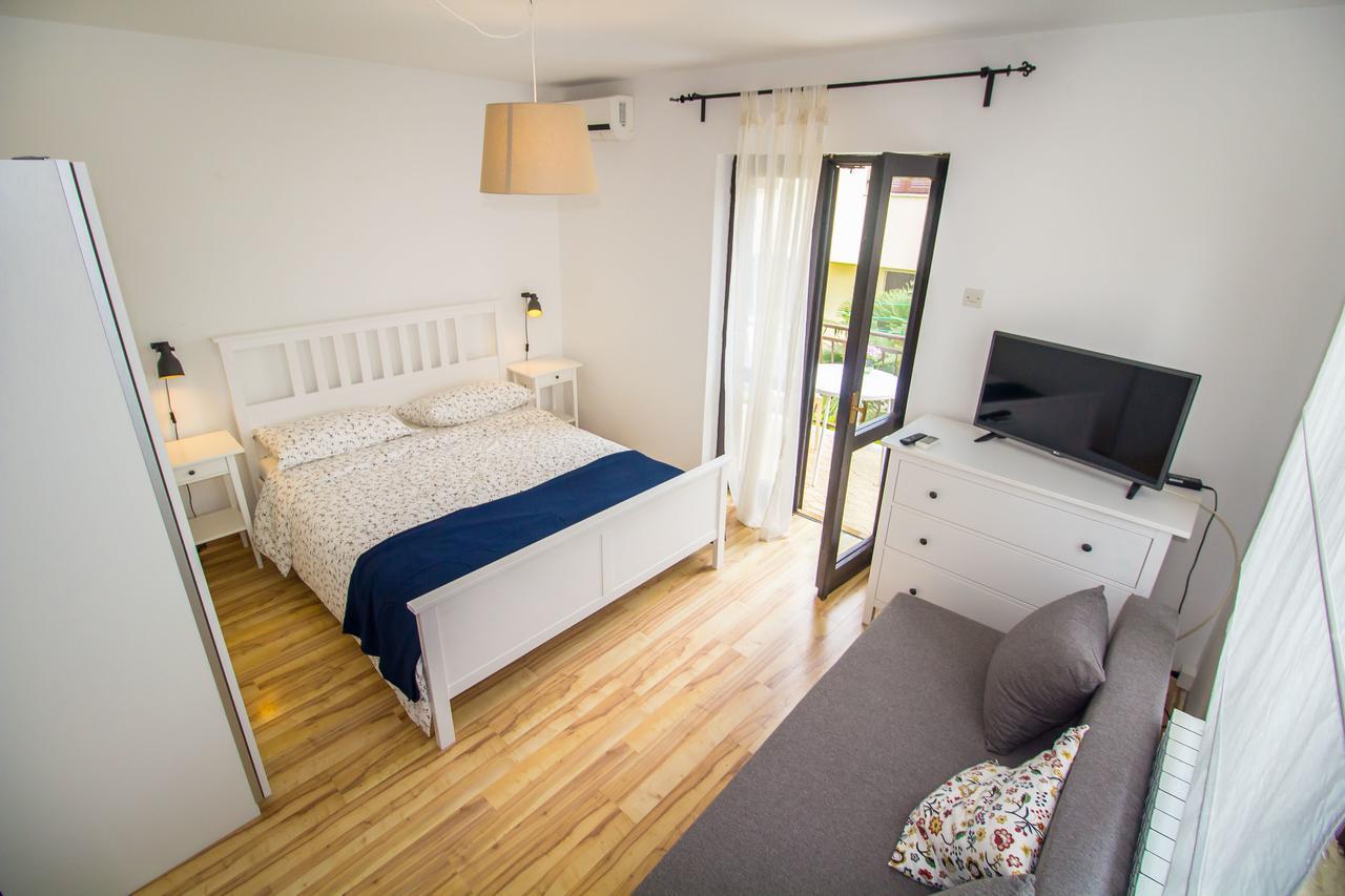 Pineta House Vidos Lägenhet Poreč Exteriör bild