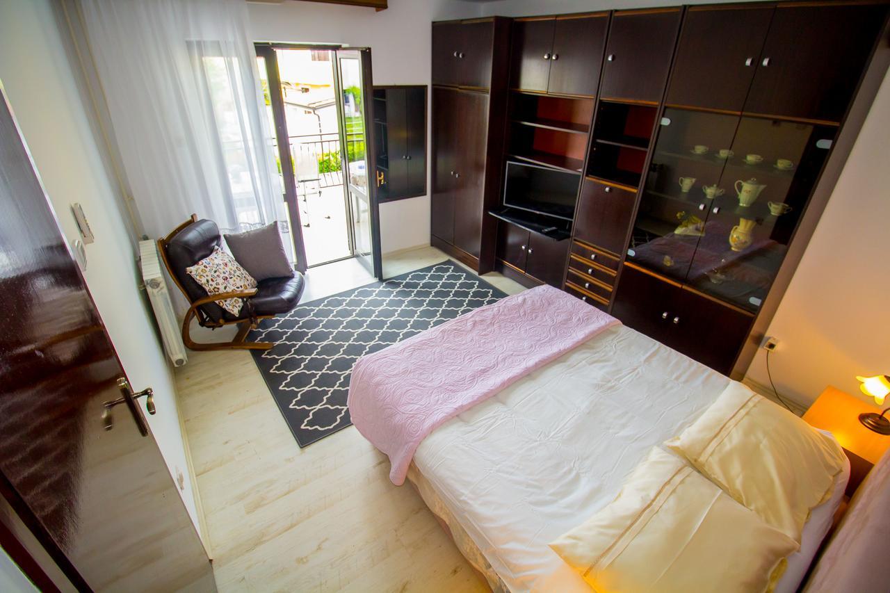 Pineta House Vidos Lägenhet Poreč Exteriör bild